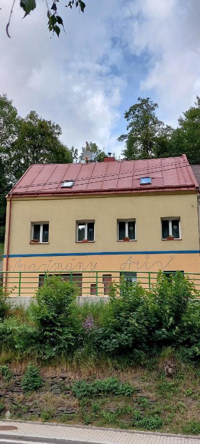 Prazdninovy Byt Arin Appartement Jáchymov Buitenkant foto