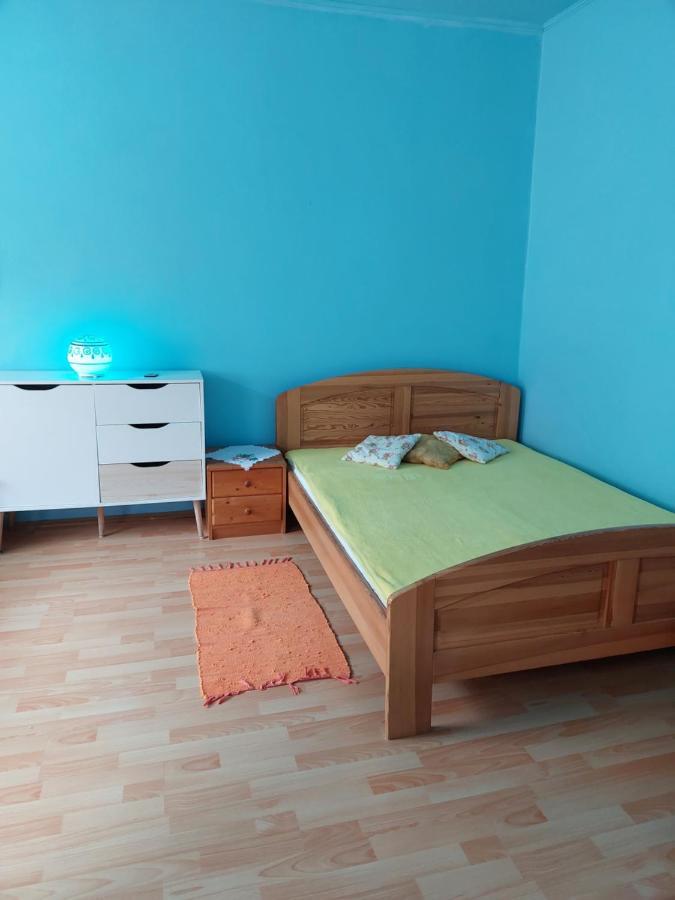 Prazdninovy Byt Arin Appartement Jáchymov Buitenkant foto
